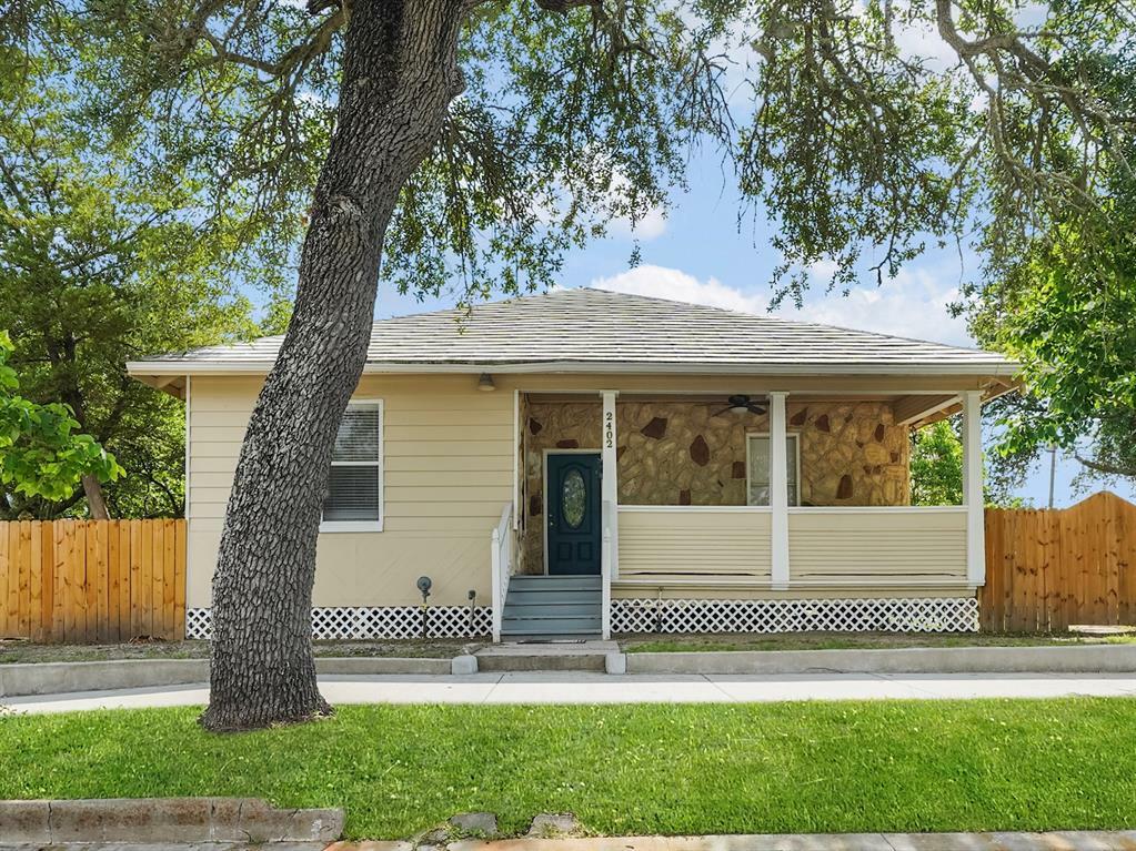 2402 49th Street  Galveston TX 77551 photo