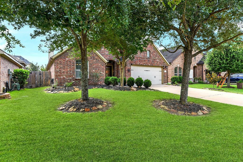 Property Photo: 2911 Fair Chase Drive TX 77494