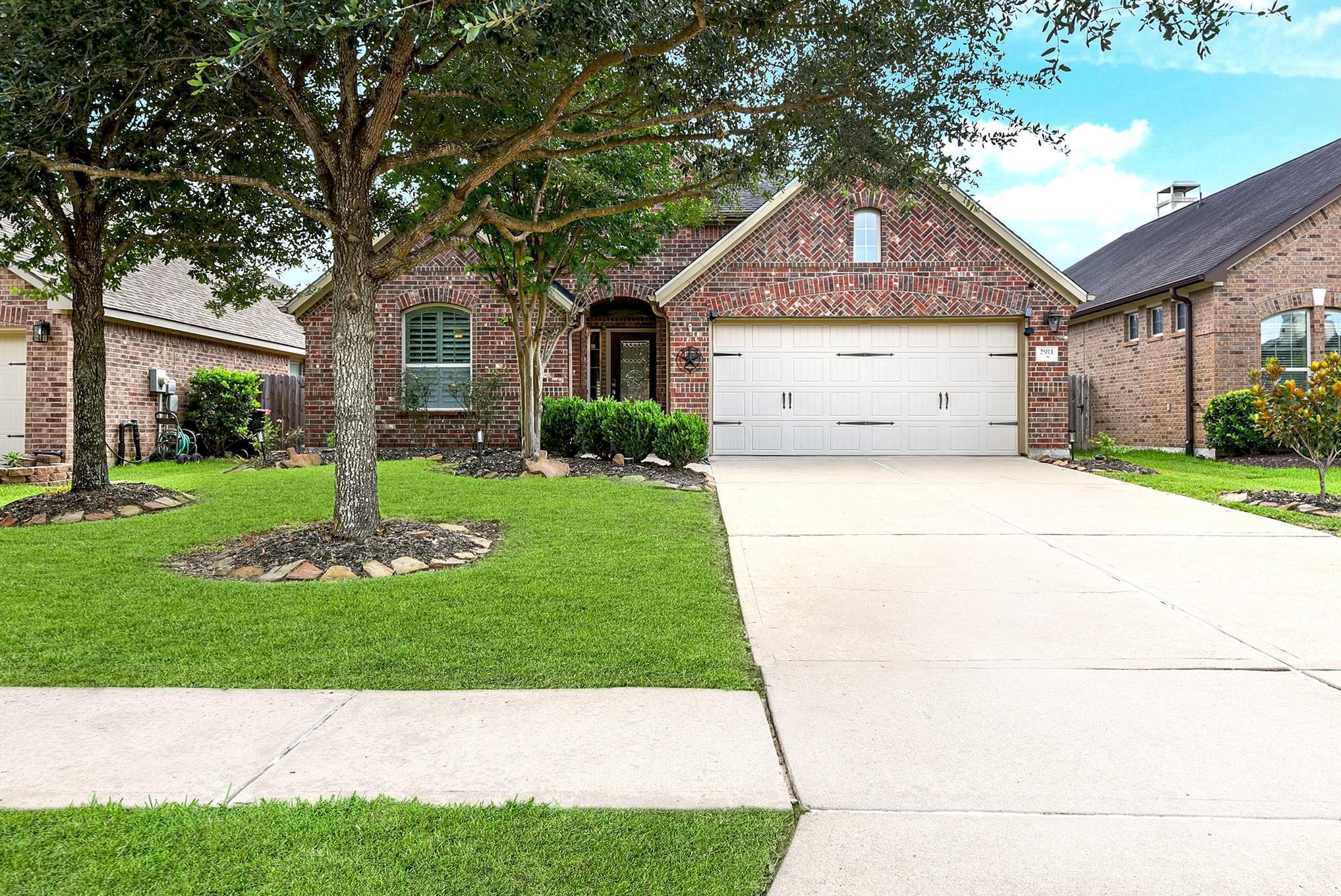 Property Photo:  2911 Fair Chase Drive  TX 77494 