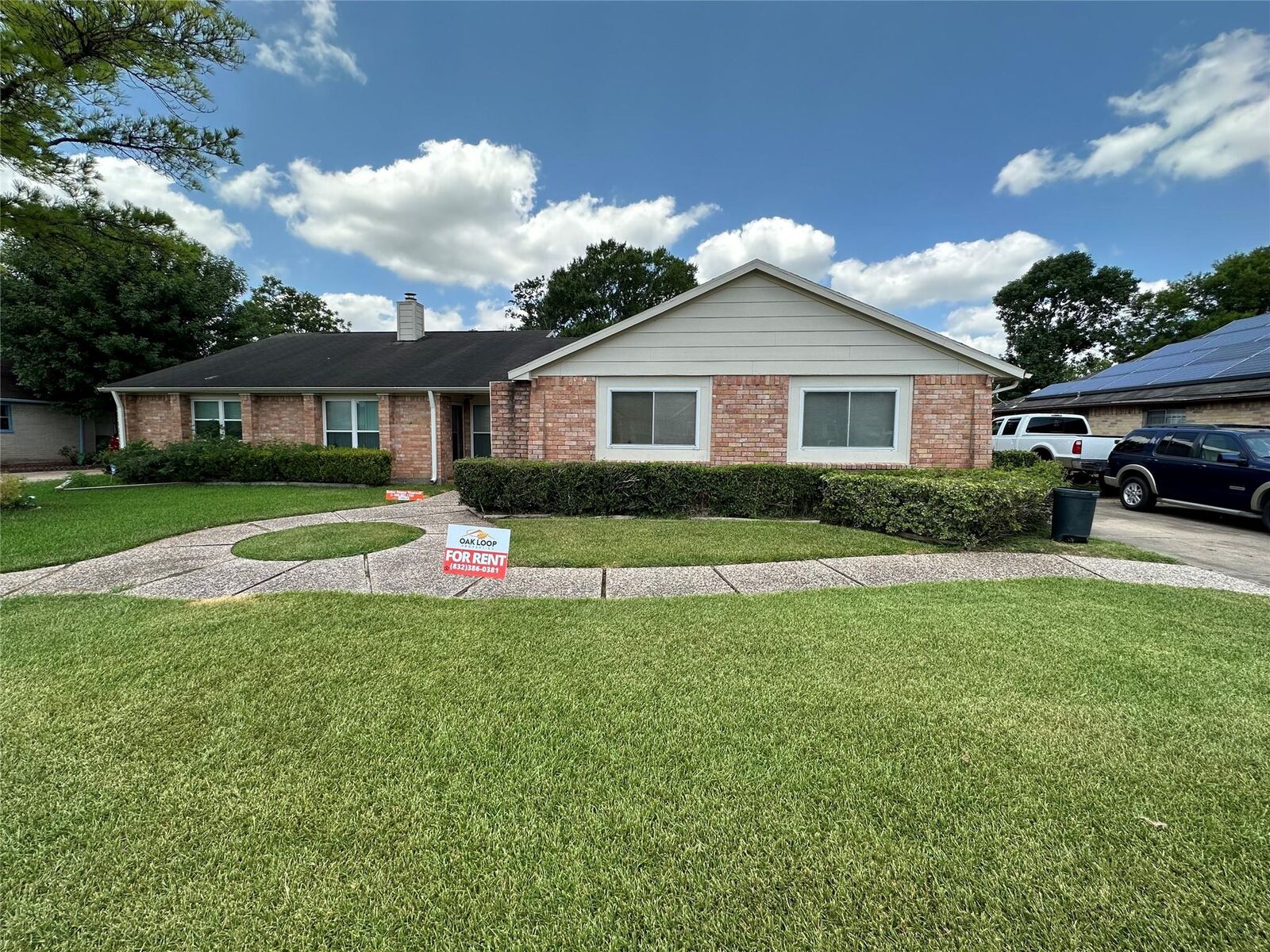 Property Photo: 9306 Bollingbrook Drive TX 77083