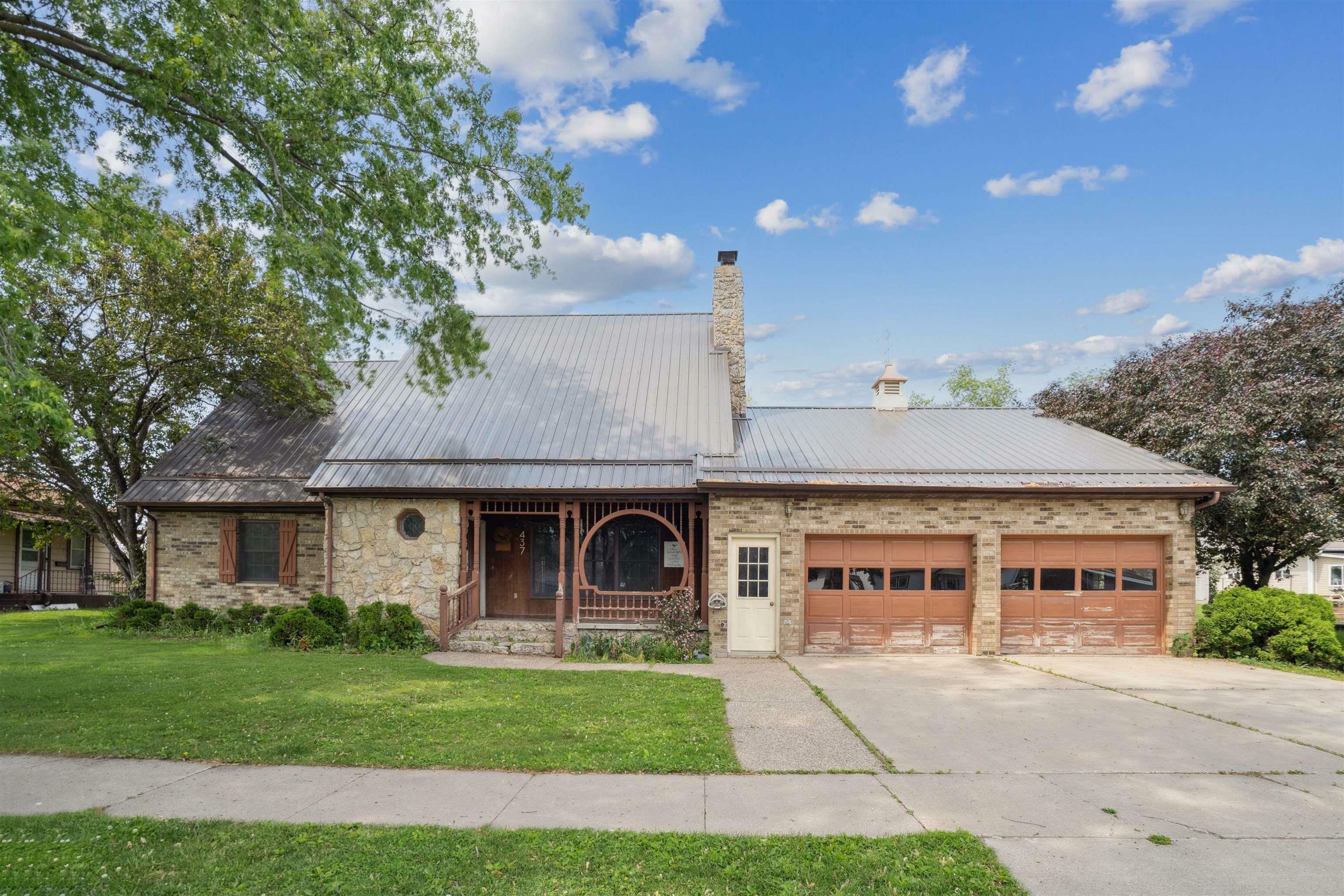 437 W Williams Street  Postville IA 52162 photo