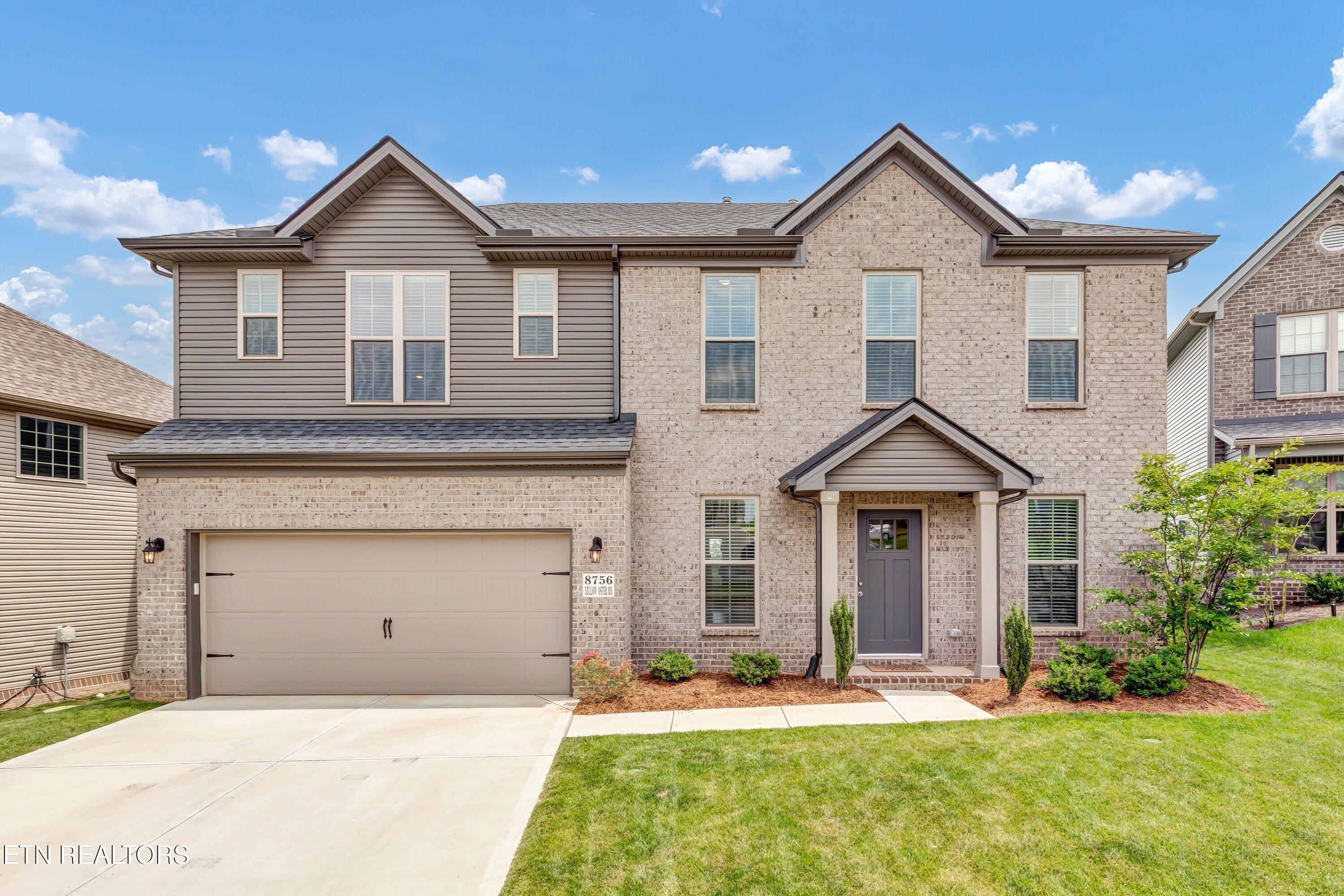 Property Photo: 8756 Yellow Aster Rd TN 37931