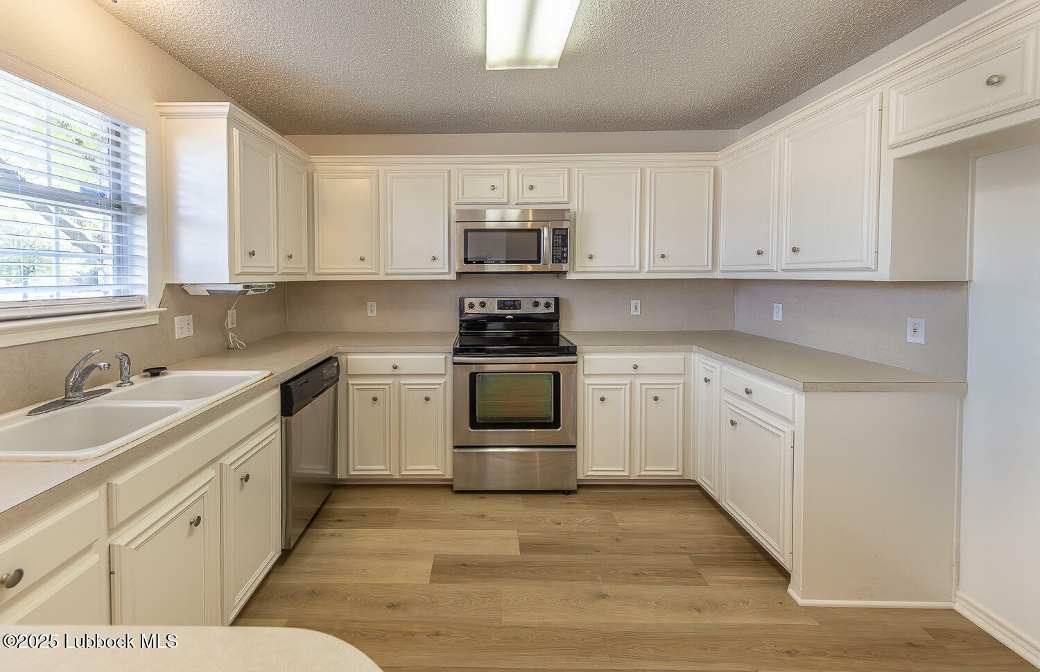 Property Photo: 6305 5th Street TX 79416