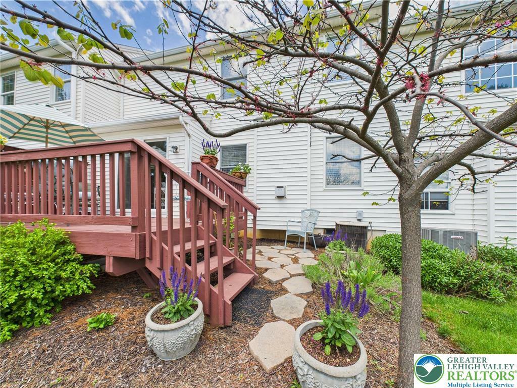 Property Photo: 3006 Hope Ridge Drive PA 18045