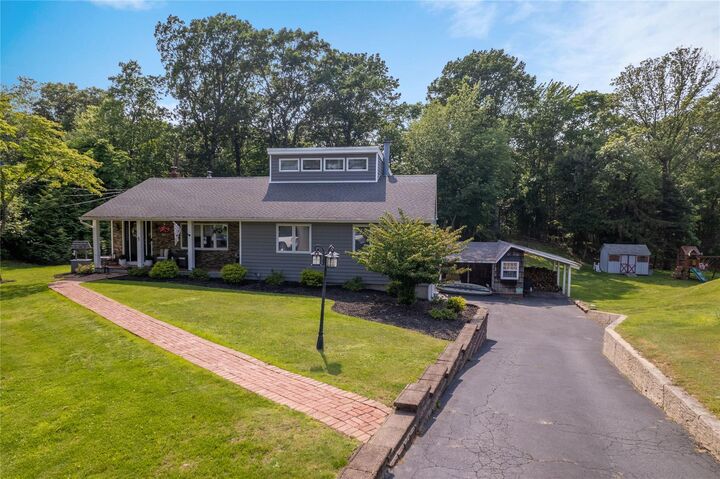 Property Photo:  5 Dartmouth Road  NY 11786 