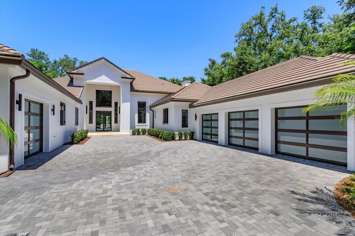 Property Photo: 5199 Latrobe Drive FL 34786