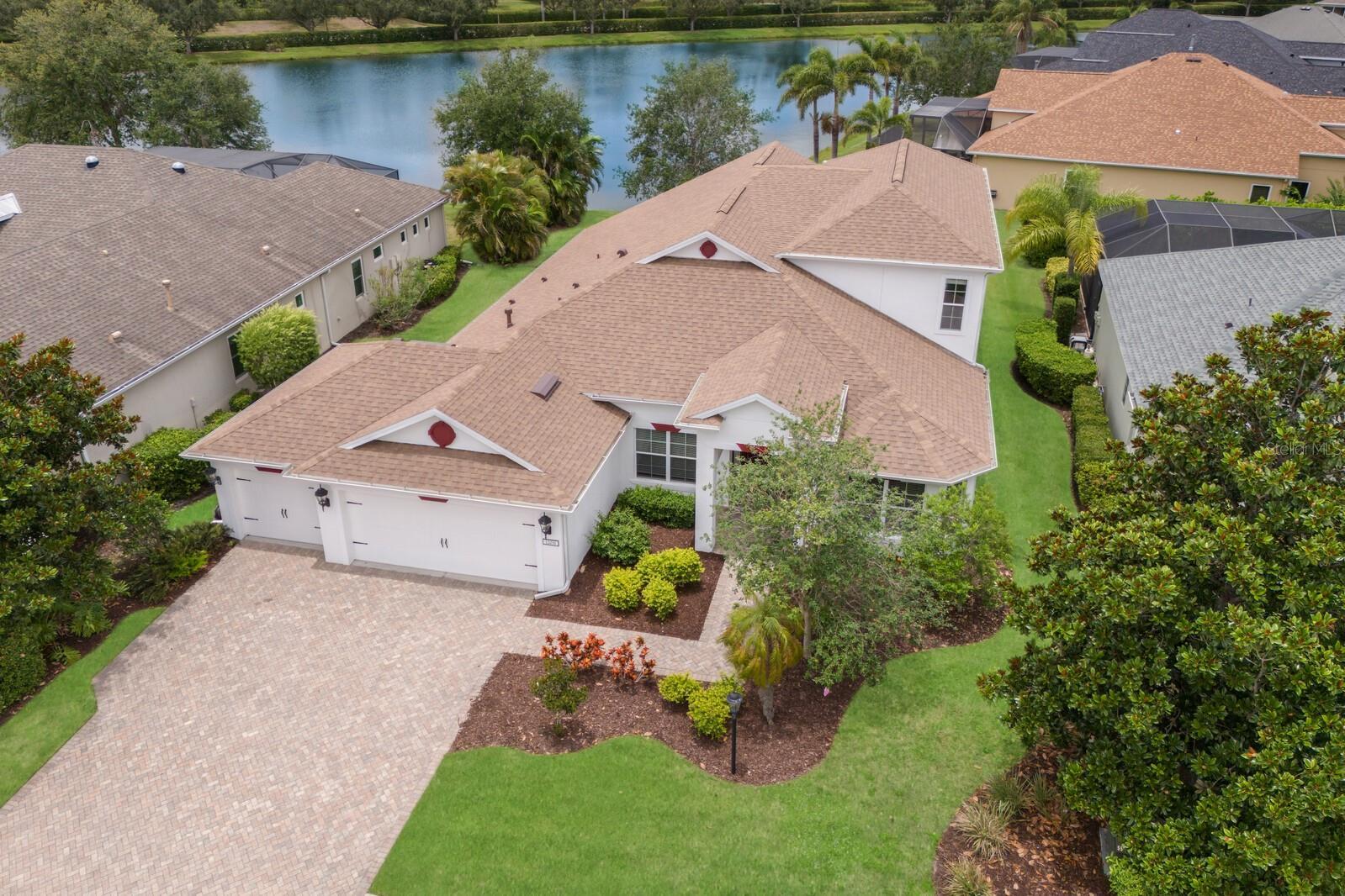 Property Photo: 12031 Longview Lake Circle FL 34211