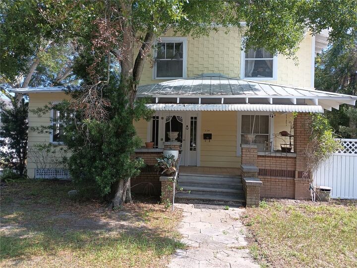 774 32nd Avenue N  St Petersburg FL 33704 photo