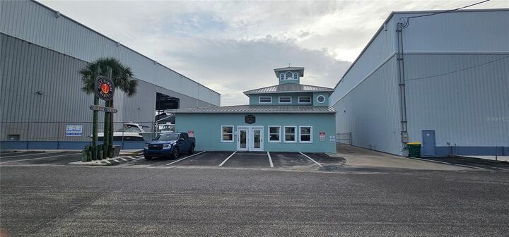 Property Photo: 100 Circuit Road N22 FL 34275