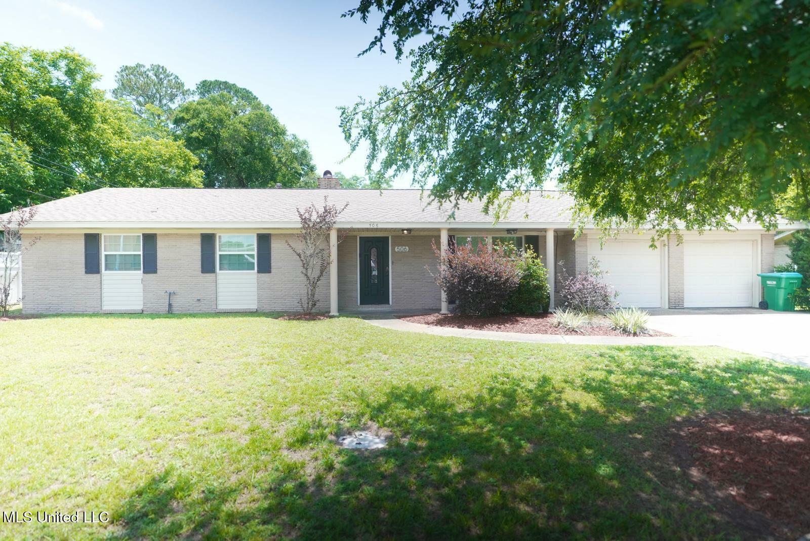 Property Photo: 506 Loposser Avenue MS 39507