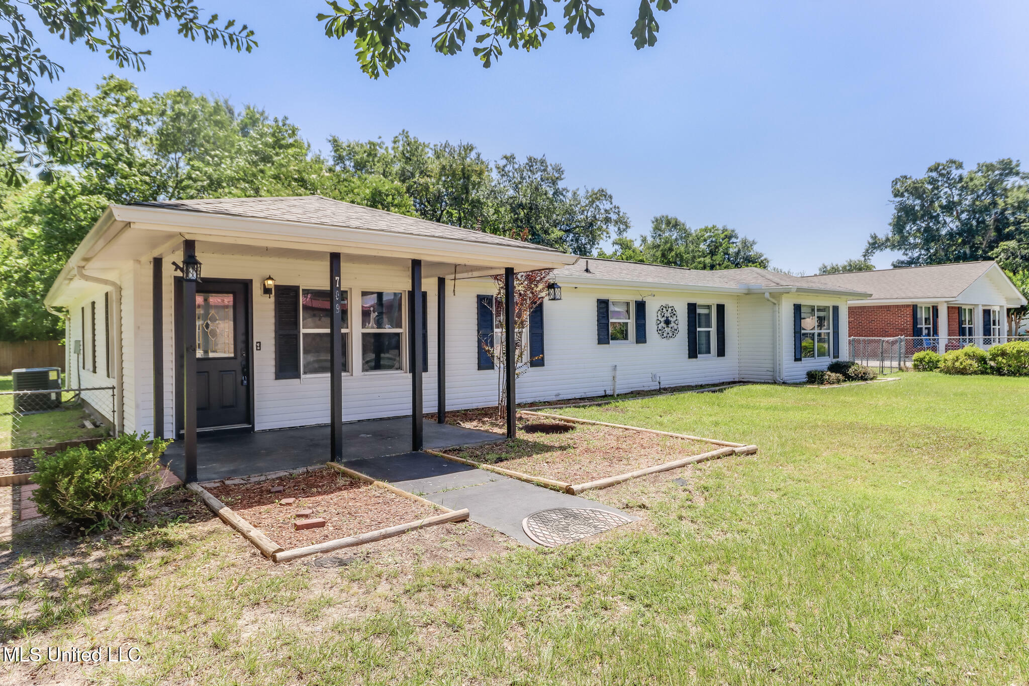 Property Photo: 709 Gardendale Avenue MS 39560