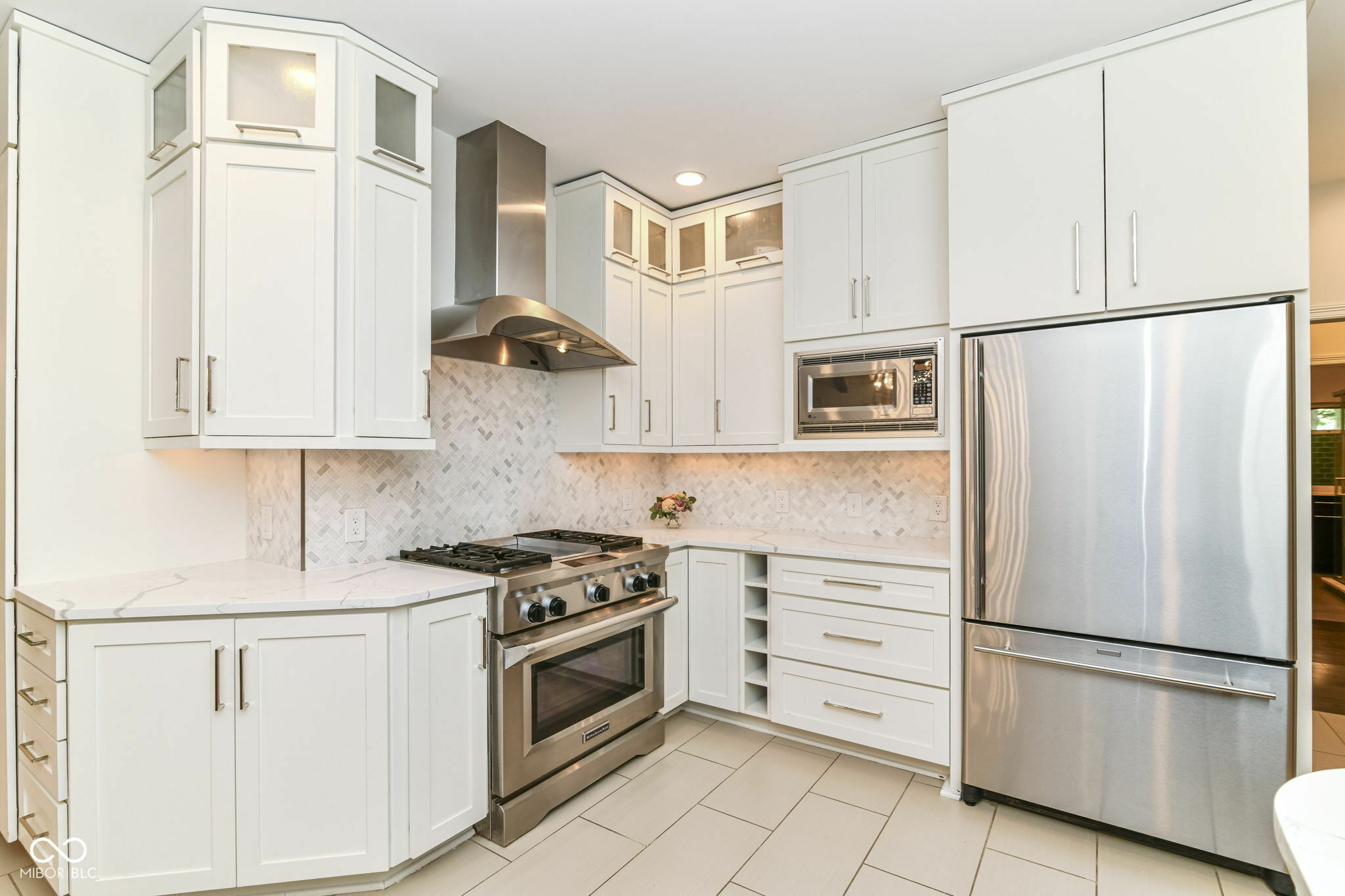 Property Photo: 7775 N Meridian Street IN 46260