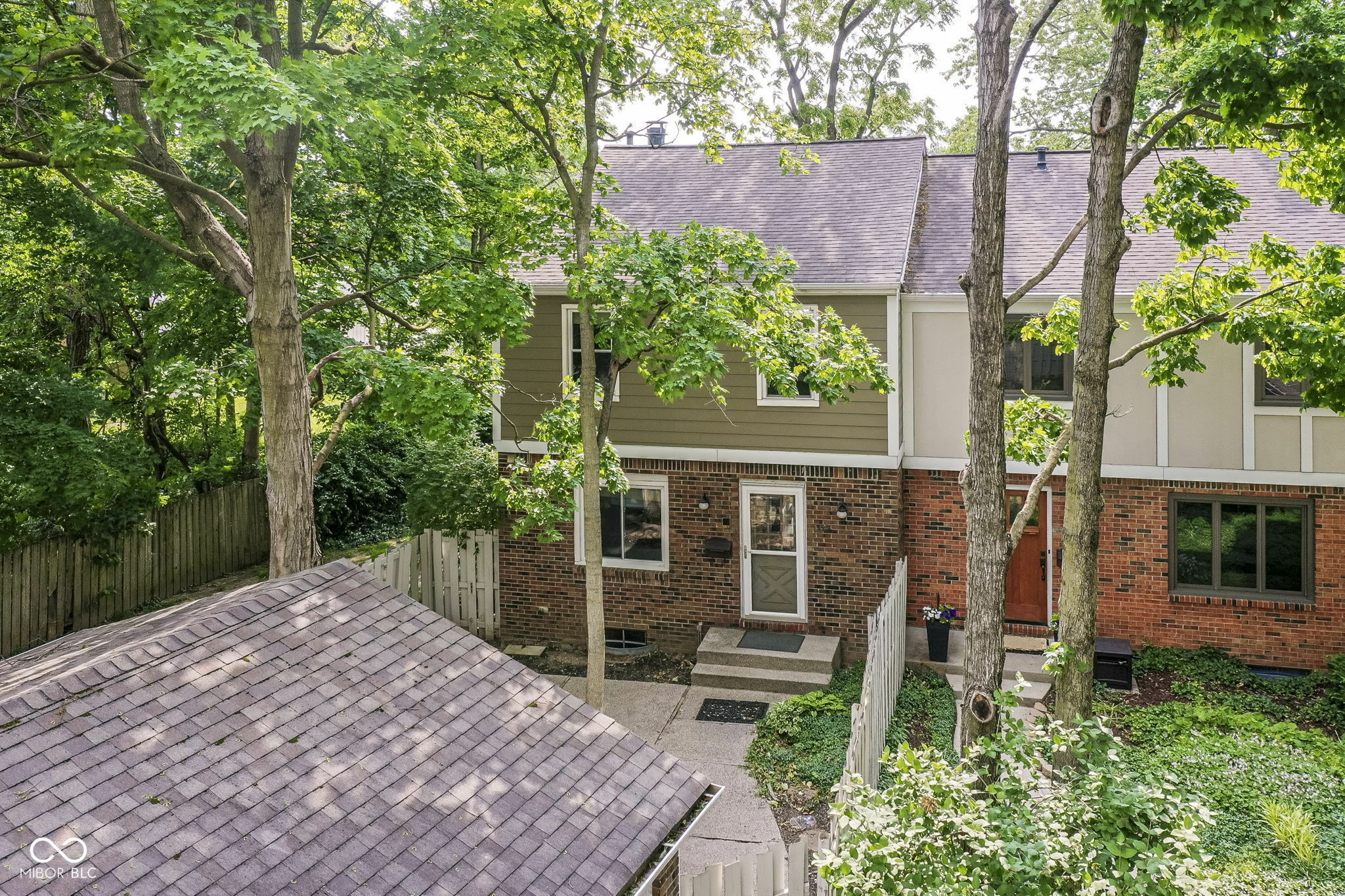 Property Photo: 392 Aspen Drive IN 46032