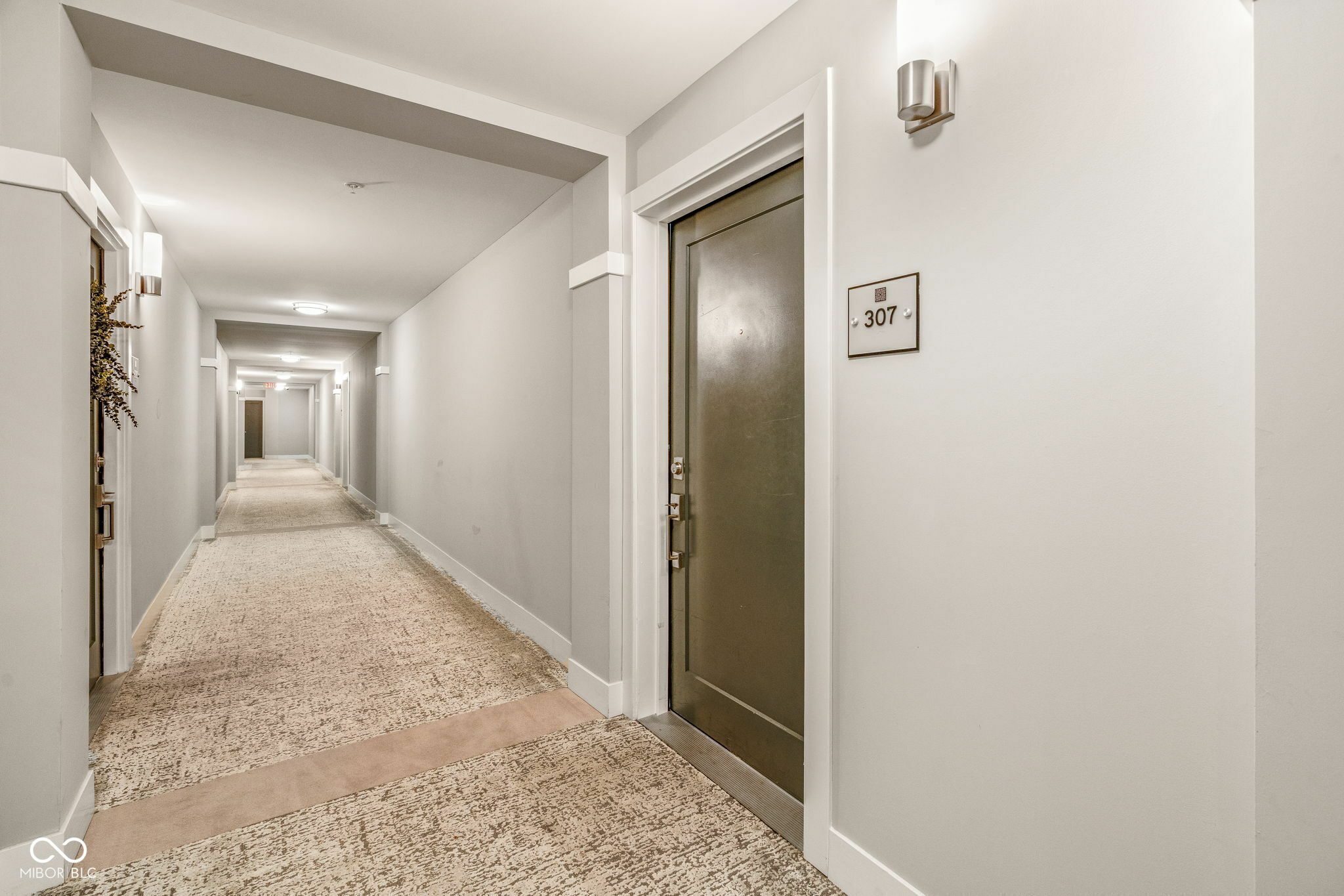 Property Photo: 304 W Kirkwood Avenue 307 IN 47404