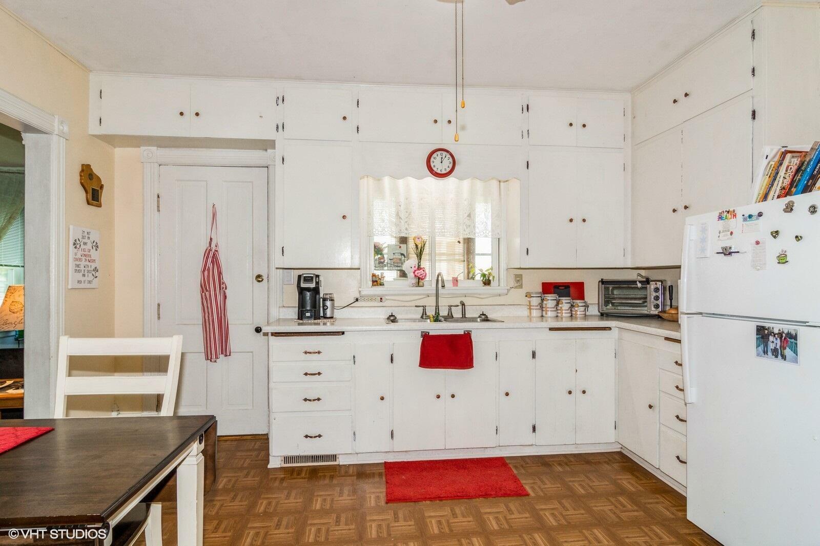 Property Photo: 314 E Maple Ave WI 53916