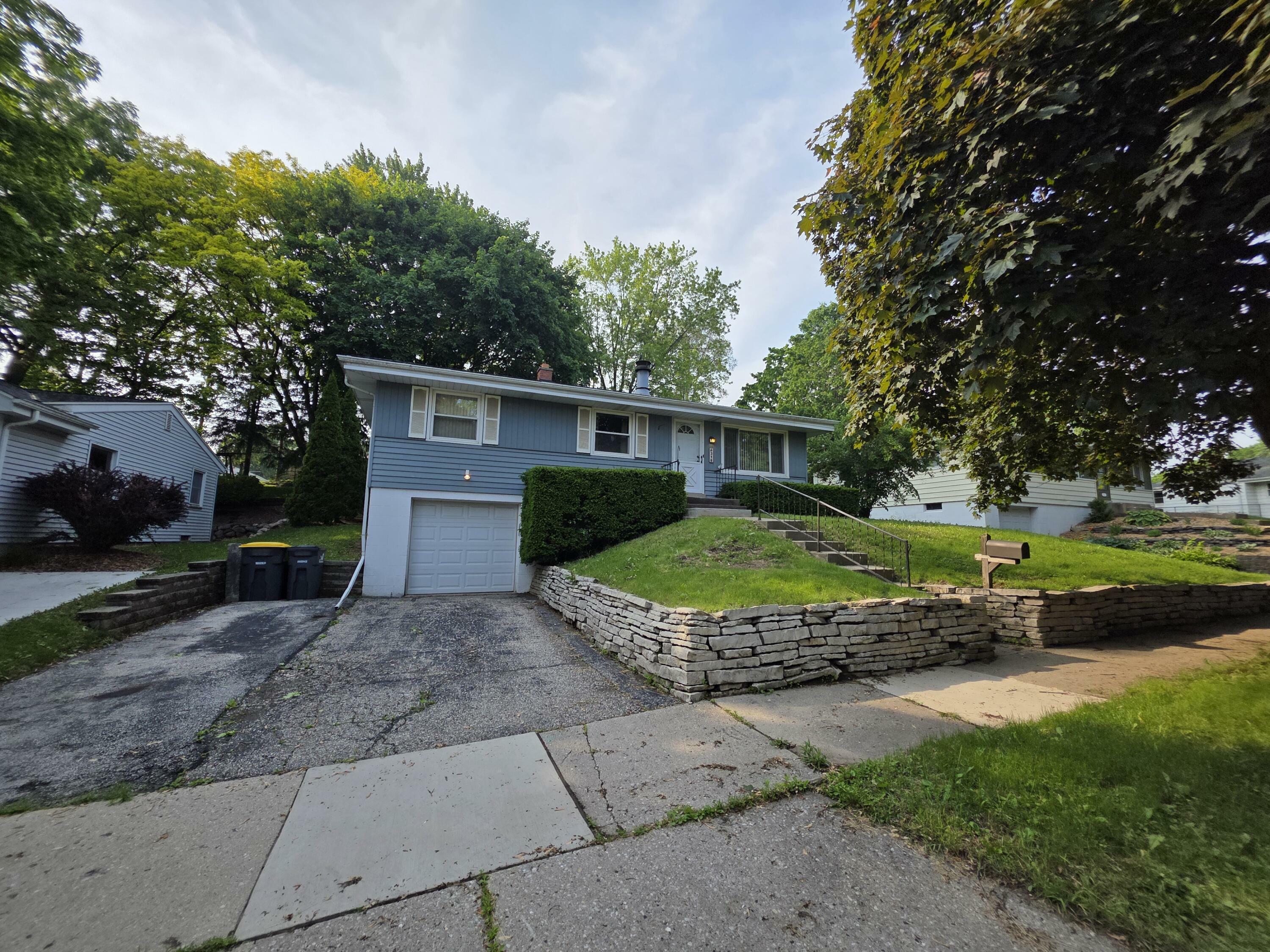 Property Photo: 318 Debbie Dr WI 53189