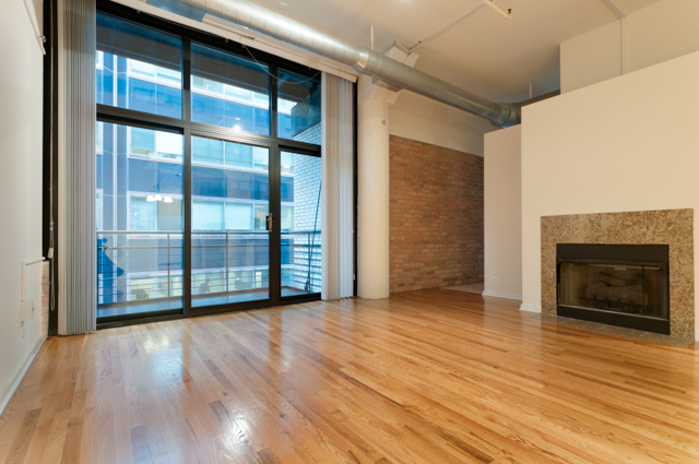 Property Photo:  130 S Canal Street 614  IL 60606 