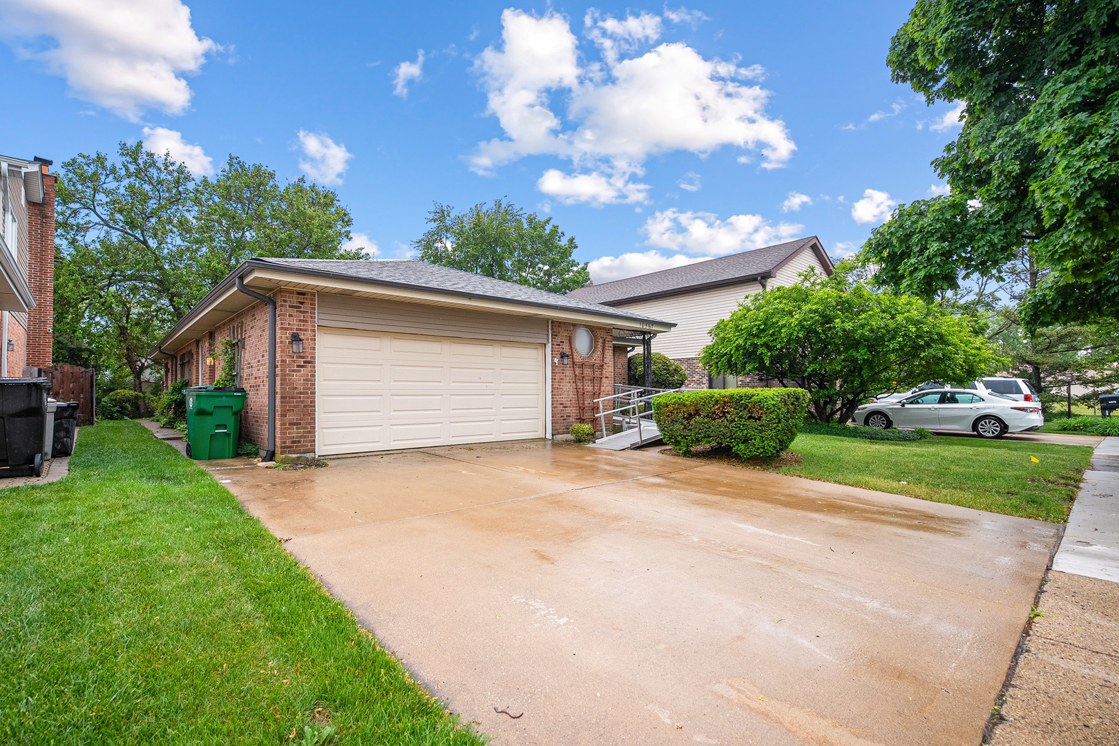 Property Photo: 10567 Waterford Drive IL 60154