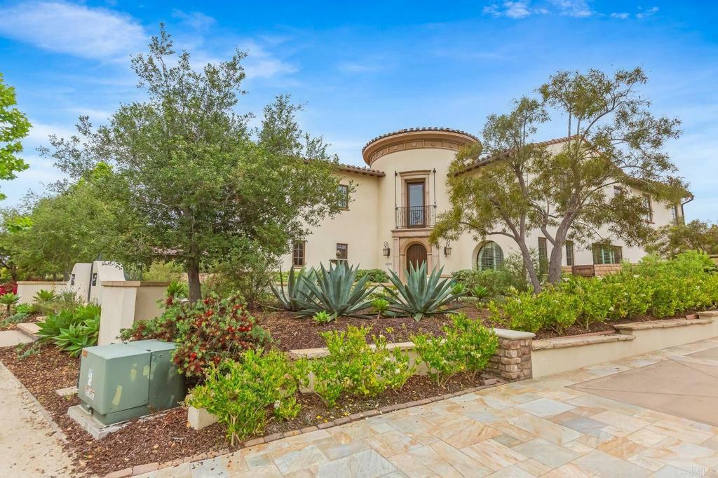 Property Photo: 6286 Belmont Trail Ct CA 92130