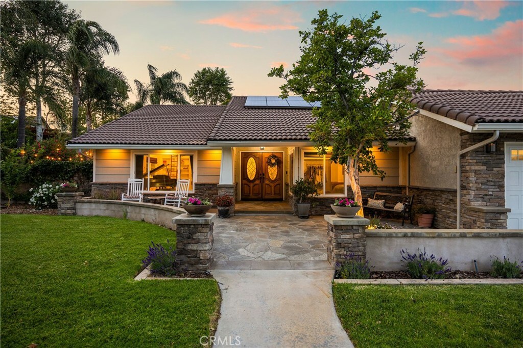 Property Photo:  251 Miramar Street  CA 91784 