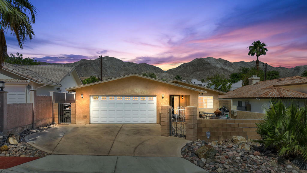 54205 Avenida Martinez  La Quinta CA 92253 photo
