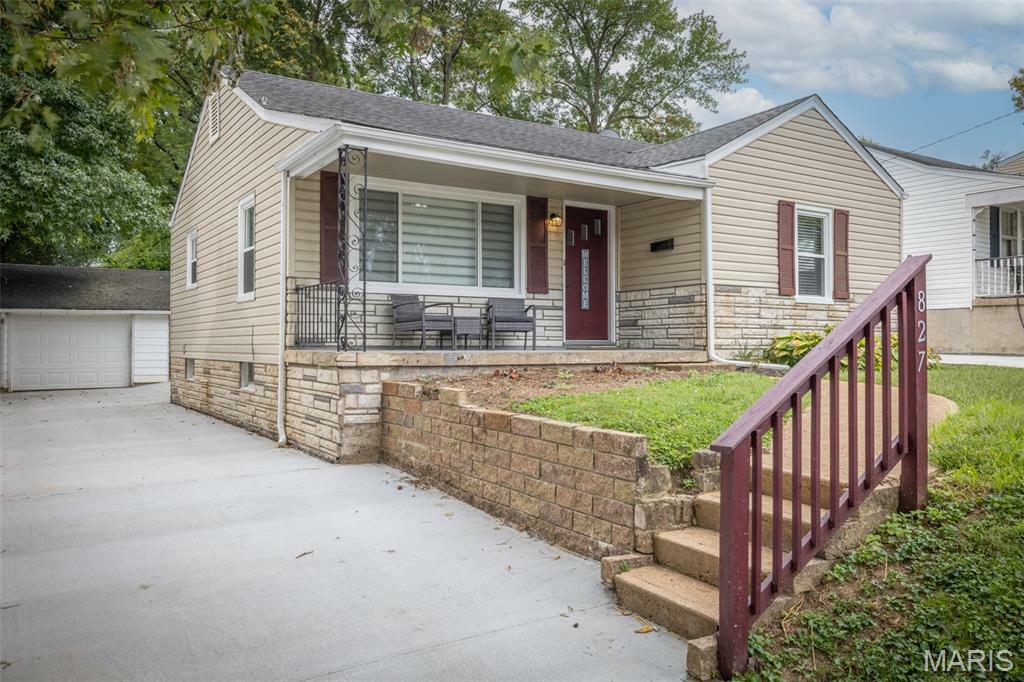 Property Photo: 827 Water Street MO 63301