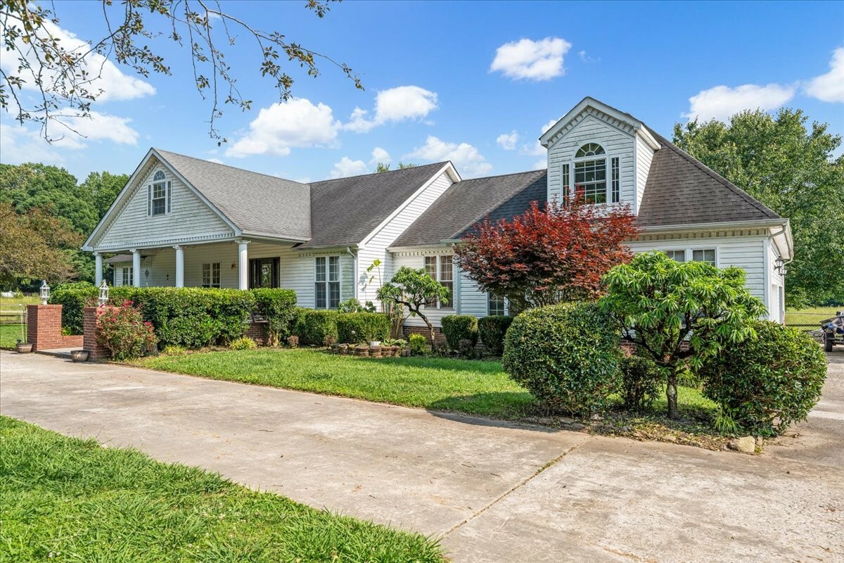 Property Photo: 431 Jack Thomas Dr TN 37355