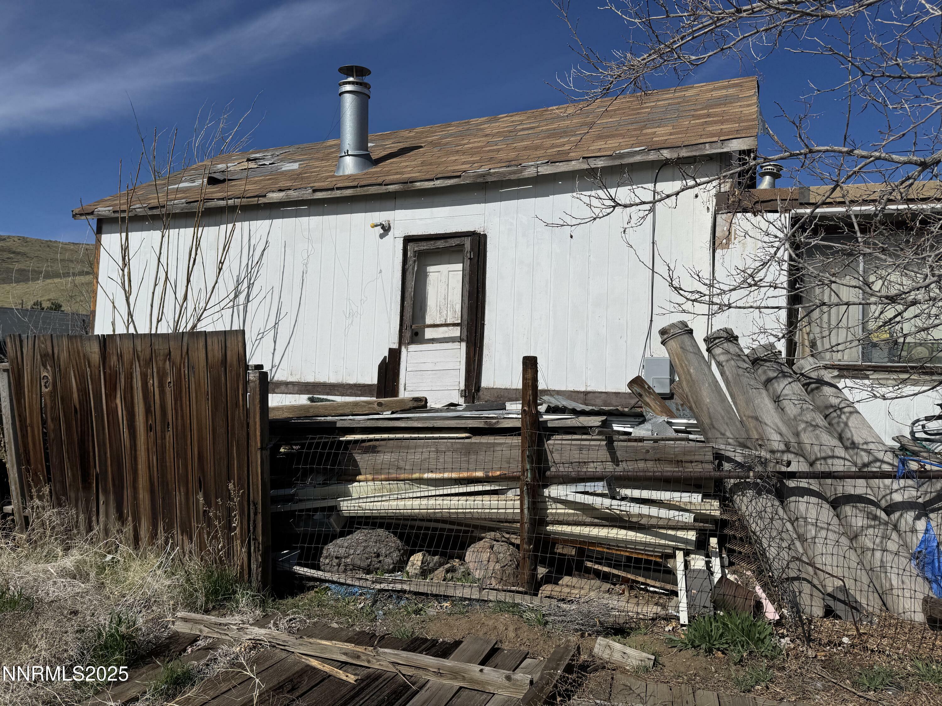 Property Photo: 507 Betts Street NV 89703