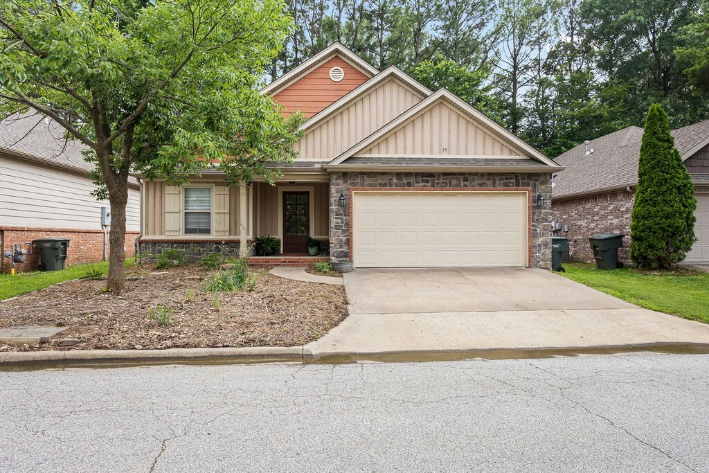 Property Photo: 95 Madrid Street AR 72703