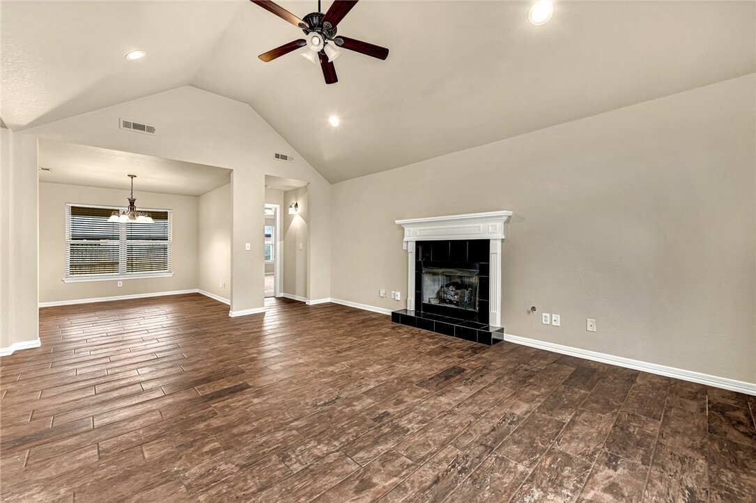 Property Photo:  6010 S 36th Street  AR 72758 