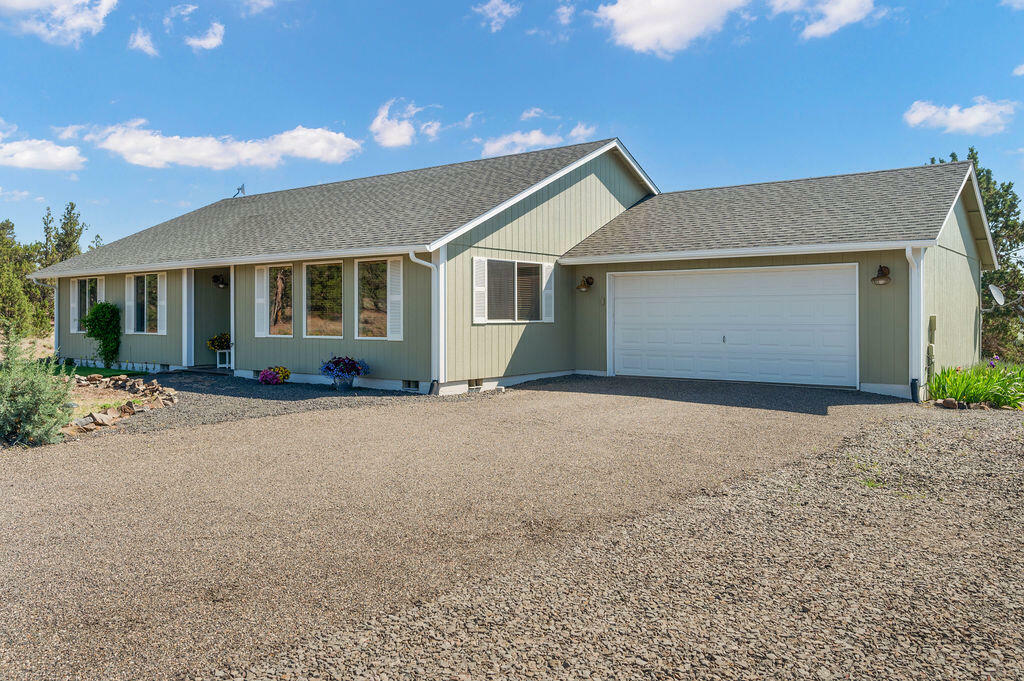 Property Photo: 11518 SE View Top Lane OR 97754