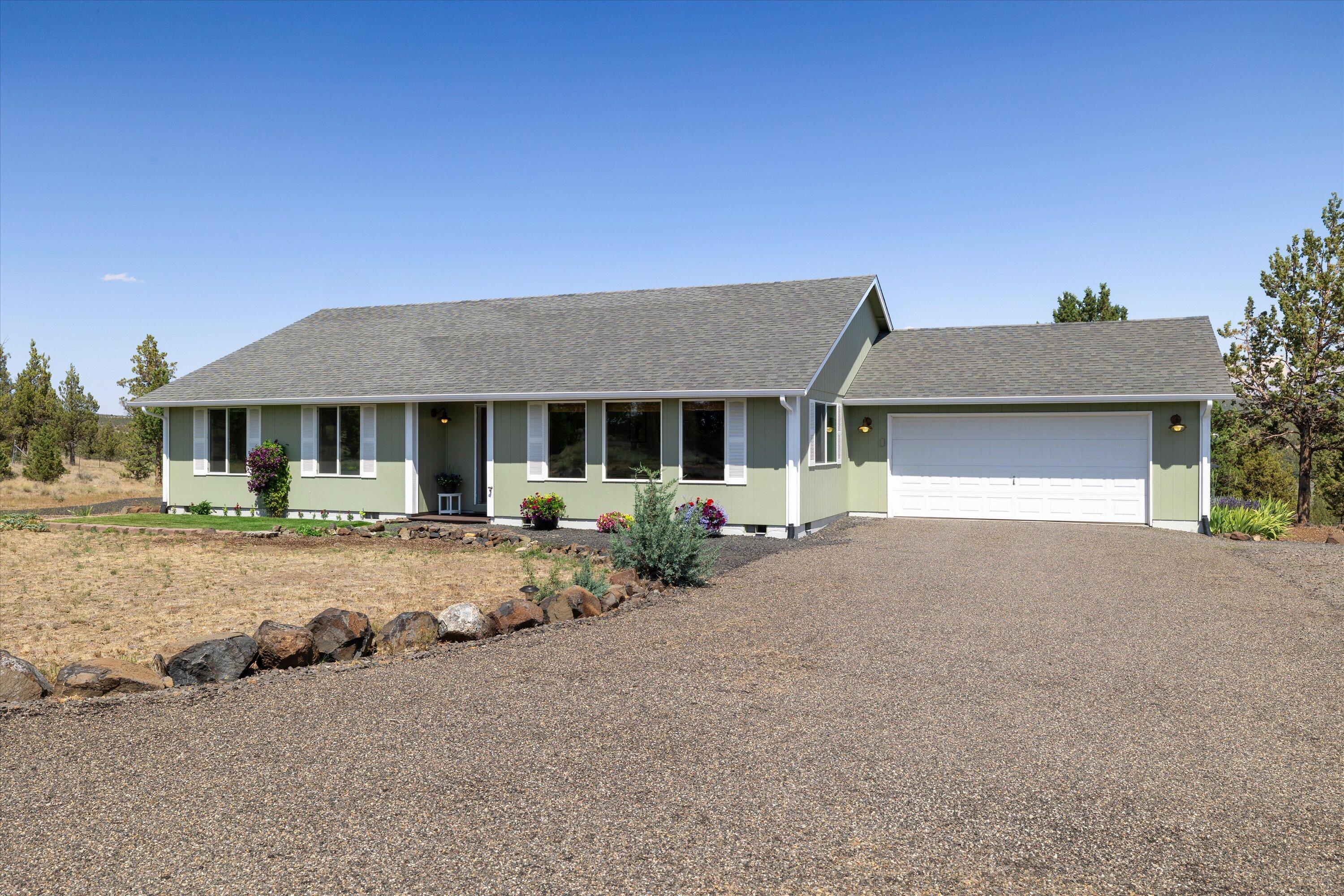 Property Photo: 11518 SE View Top Lane OR 97754
