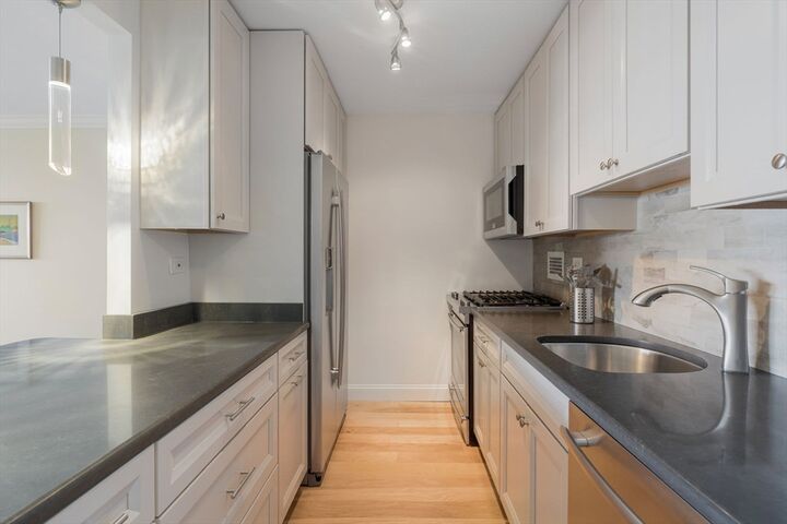 Property Photo: 8 Whittier Pl 15A MA 02114
