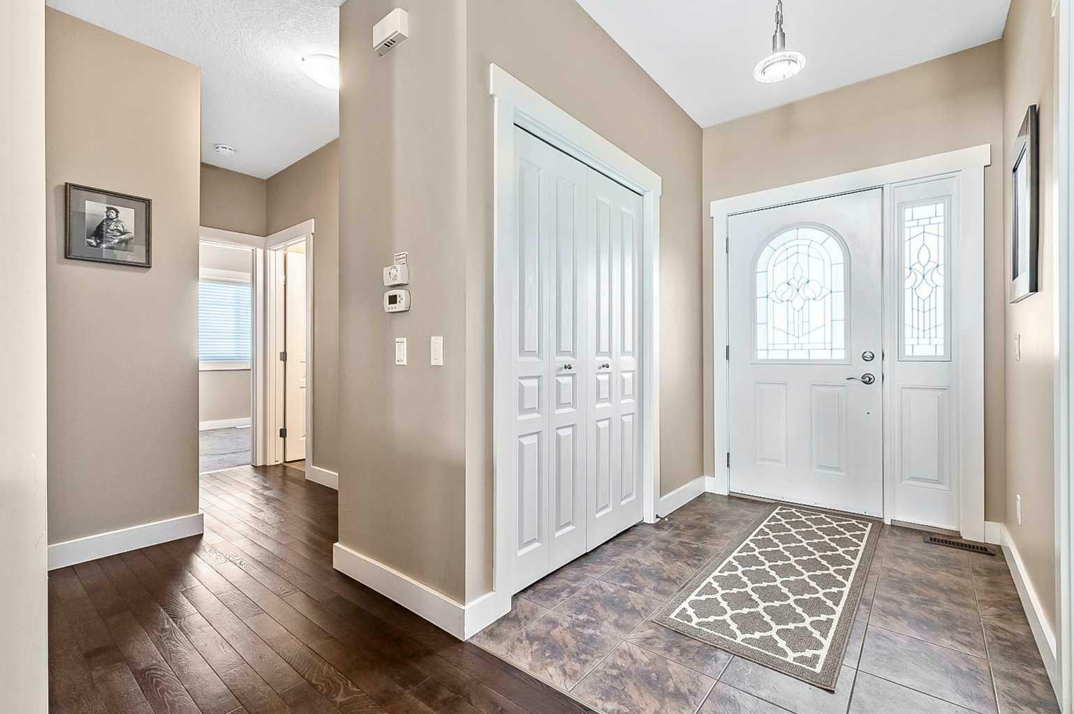 Property Photo: 26 Crystal Green Drive AB T1S 2N7