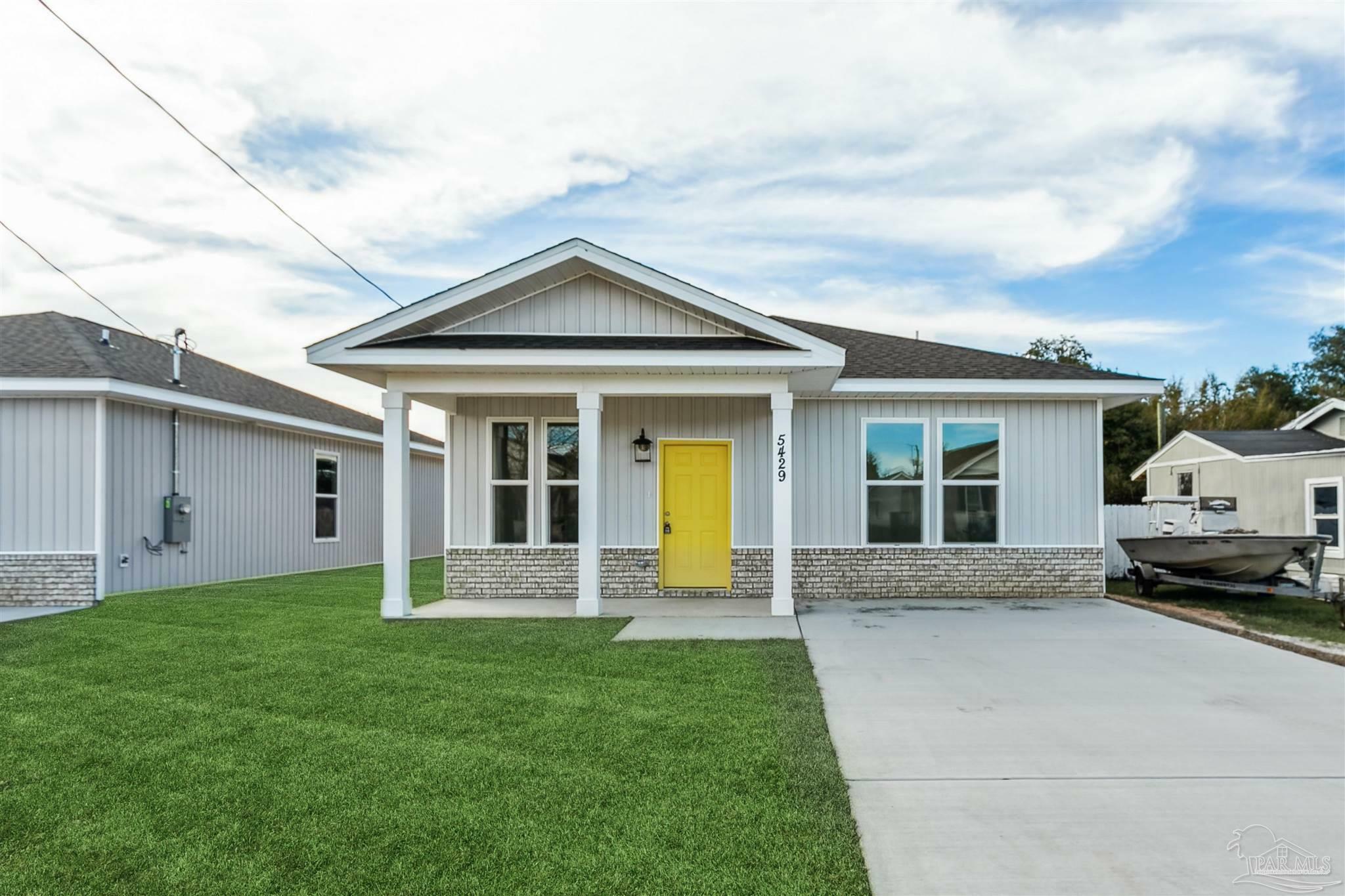 Property Photo: 5410 Kee Memorial Dr FL 32507