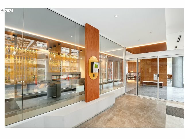 Property Photo: 1500 SW 5th Ave 703 OR 97201