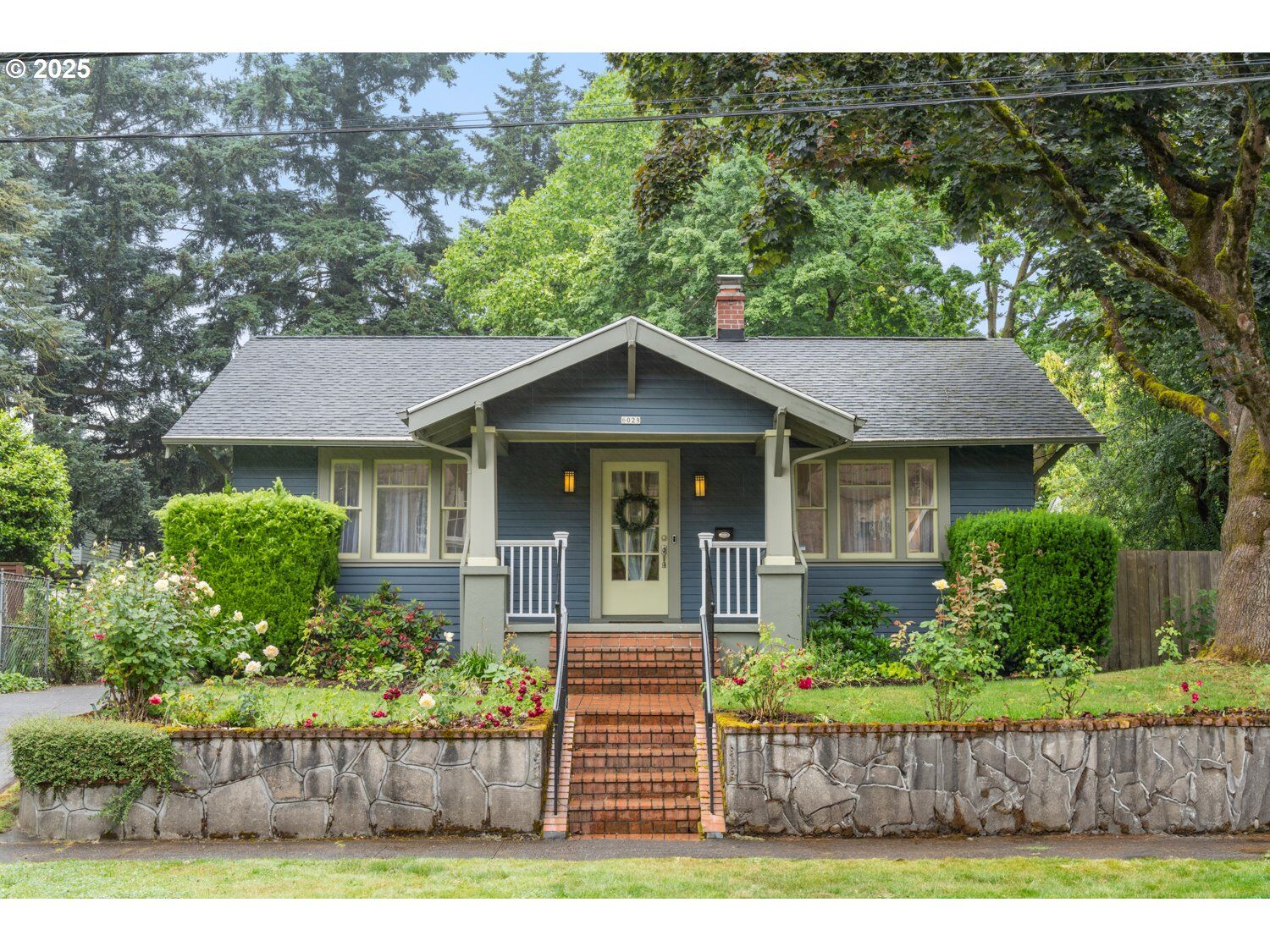 Property Photo:  6028 N Montana Ave  OR 97217 