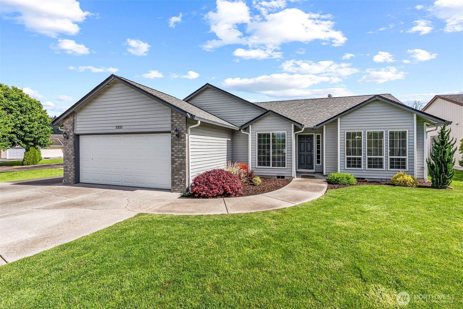 Property Photo:  2321  52nd Avenue  WA 98632 