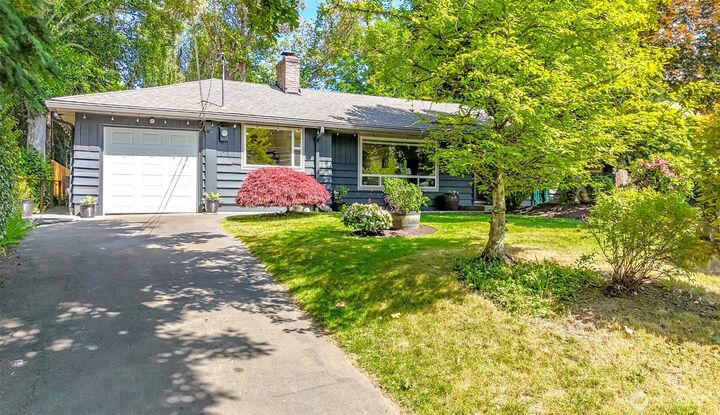 Property Photo:  11258  29th Avenue SW  WA 98146 