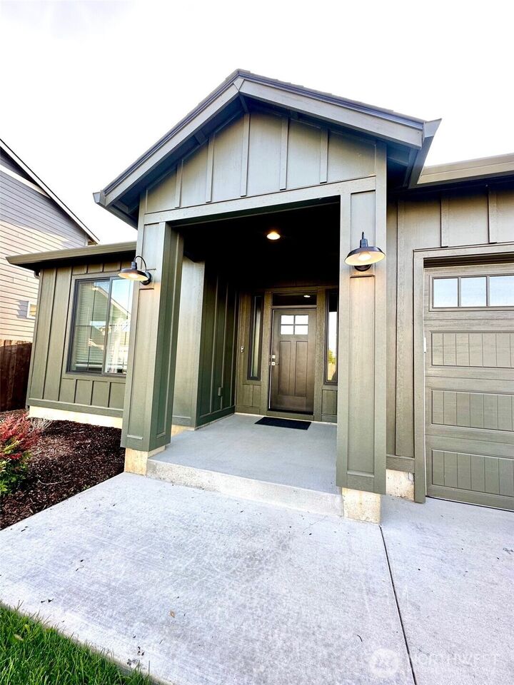 Property Photo:  603  Cardinal Ave  WA 98596 