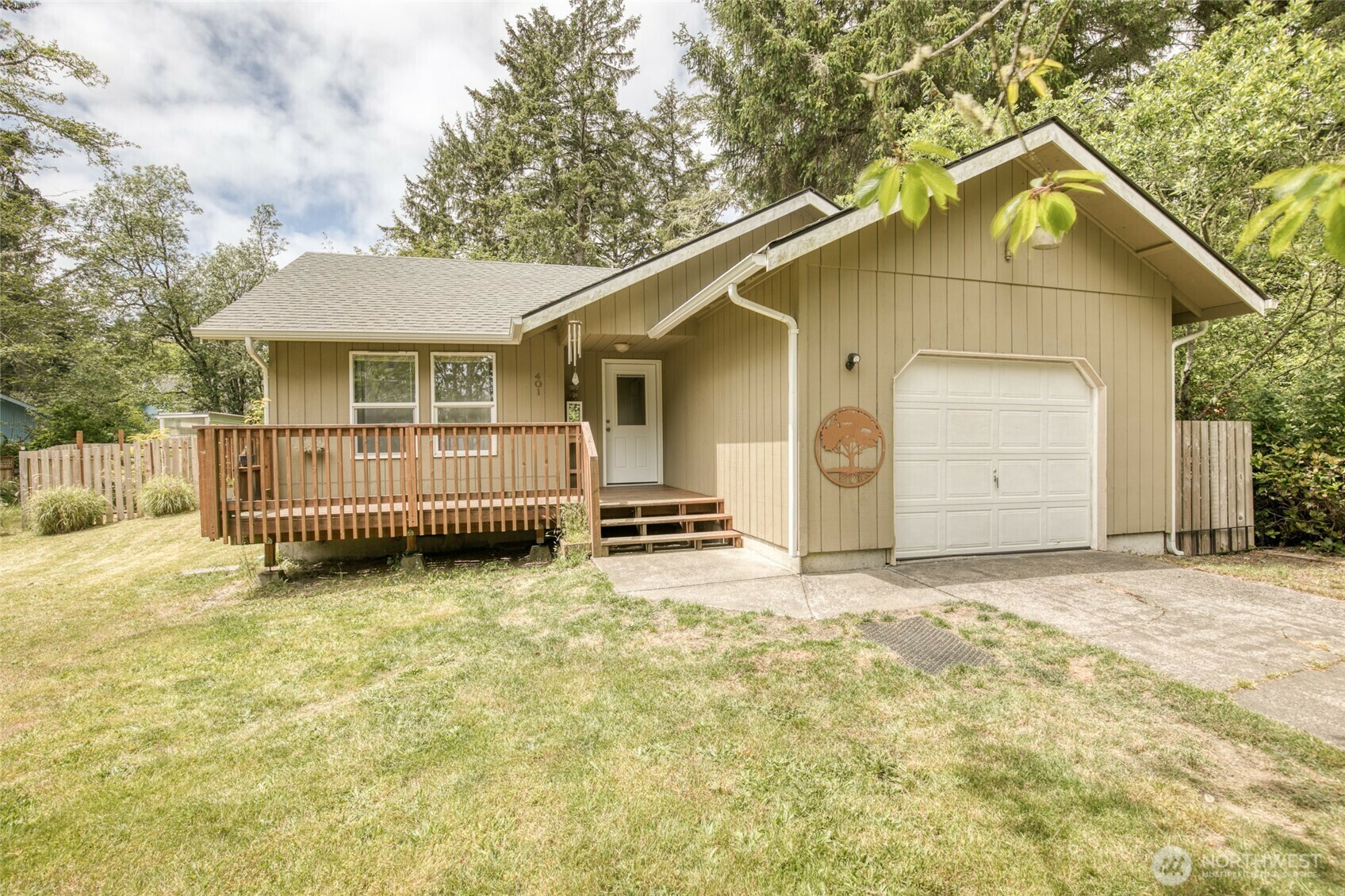 401  Draconis Avenue SE  Ocean Shores WA 98569 photo