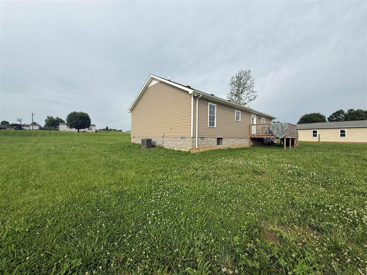 Property Photo: 900 Howser Road KY 42171