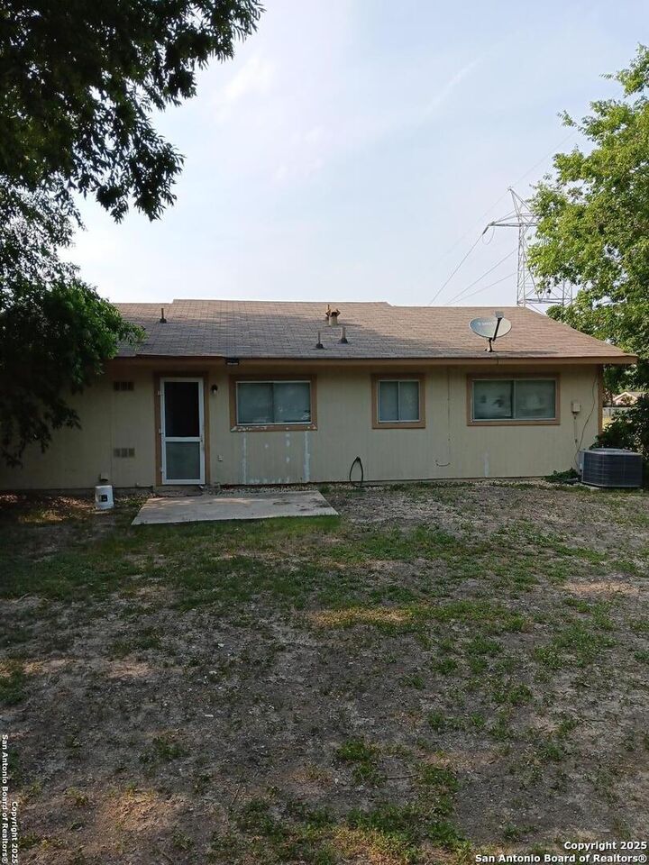Property Photo:  4830 Borchers  TX 78219 
