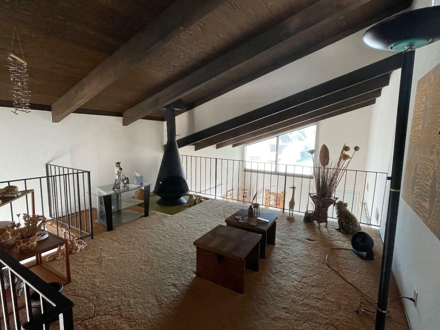 Property Photo:  543 Cashmere Court  CA 94087 