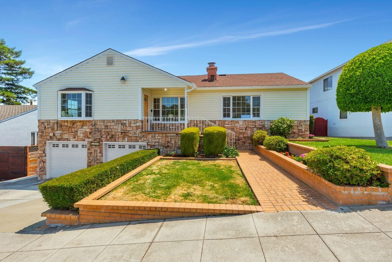 Property Photo:  3709 Kenwood Avenue  CA 94403 