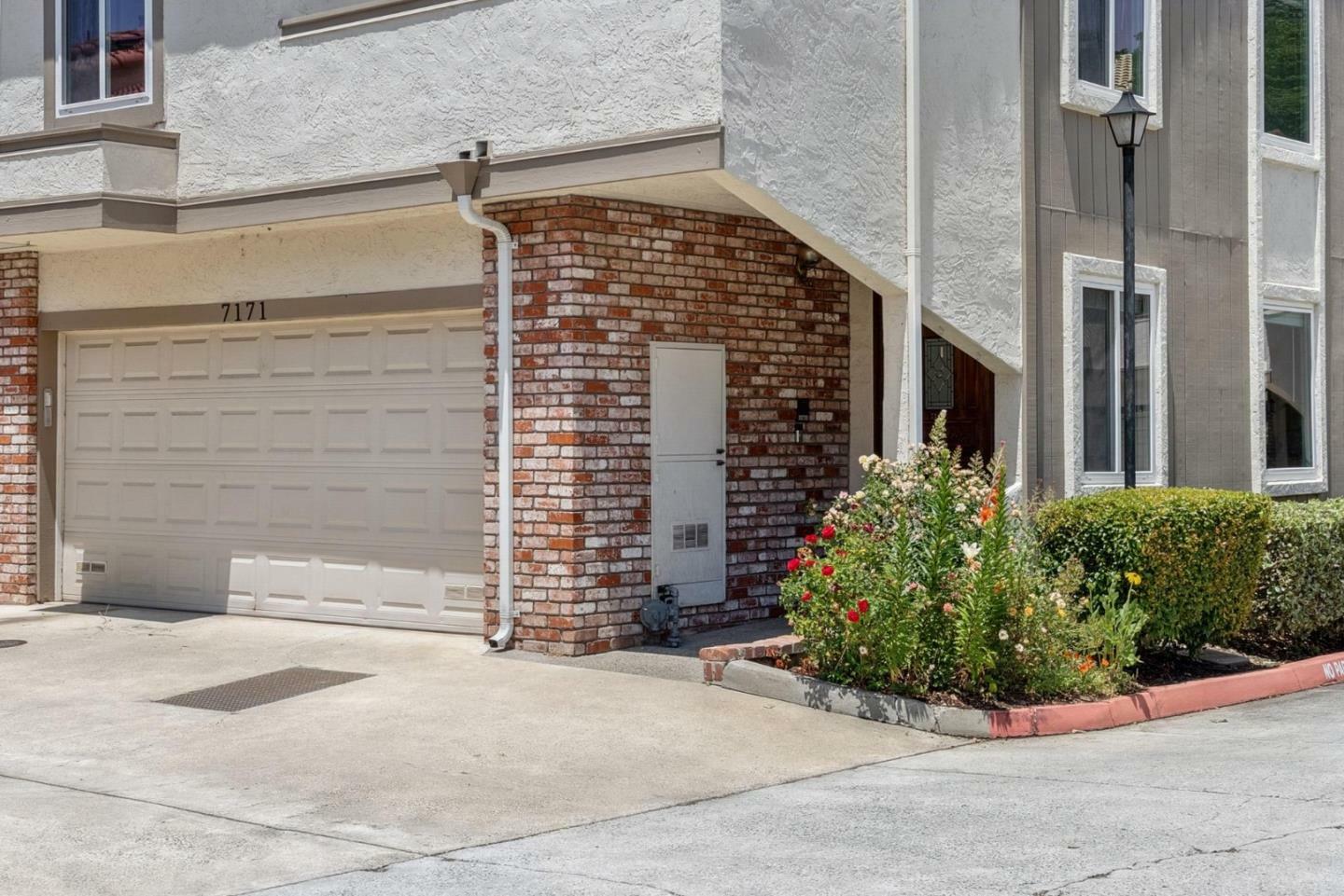 Property Photo: 7171 Brisbane Court CA 95129