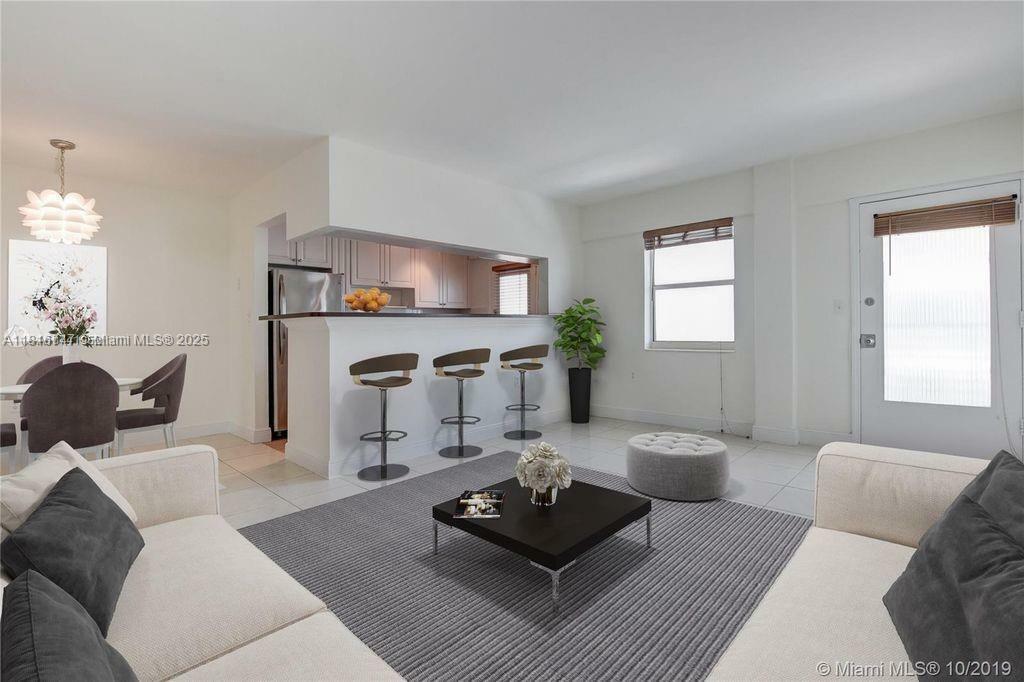 Property Photo: 1545 Euclid Ave 5H FL 33139