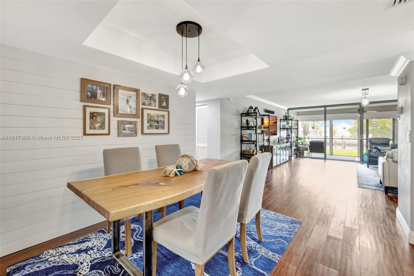 Property Photo: 1100 SE 5th Ct 87 FL 33060