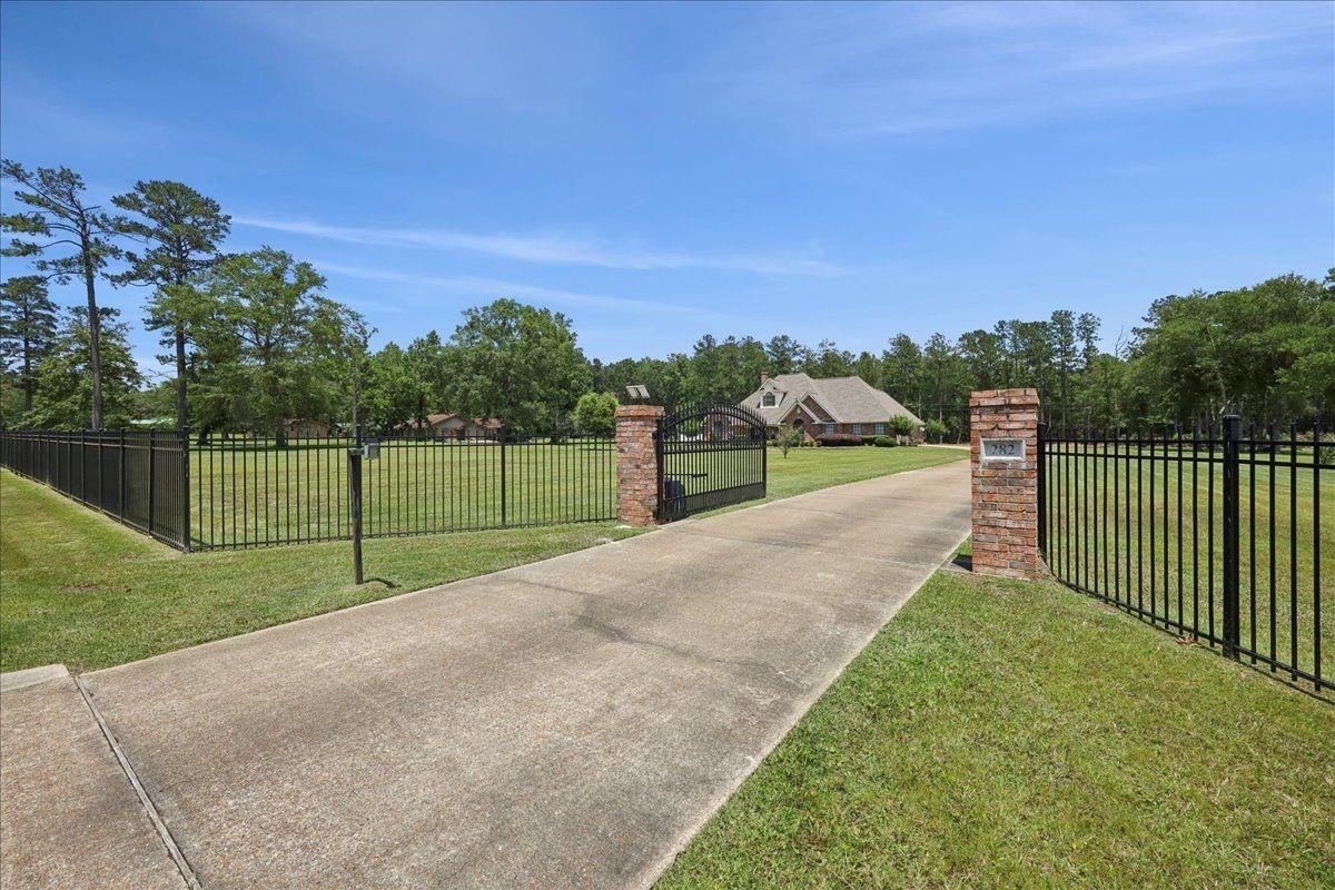 Property Photo:  282 County Road 554  TX 75956 