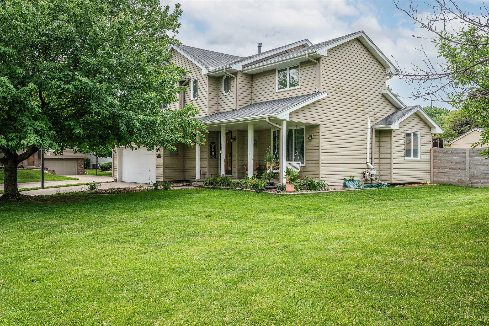 Property Photo: 410 Maple Drive IA 51575